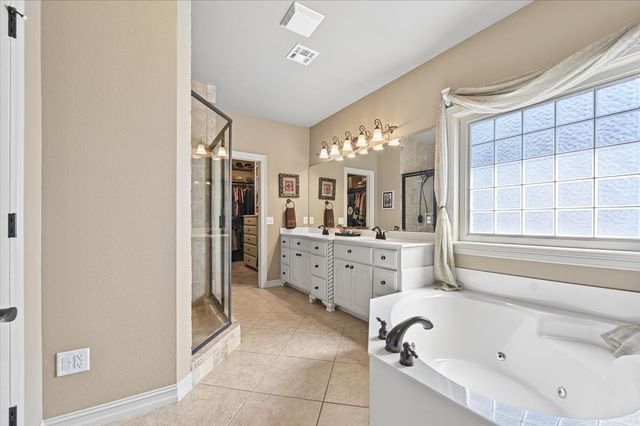 5018 S 164th East Avenue, Tulsa, OK 74134