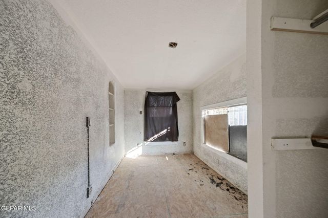 88 N BOONE Street, El Paso, TX 79905