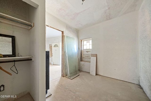 88 N BOONE Street, El Paso, TX 79905