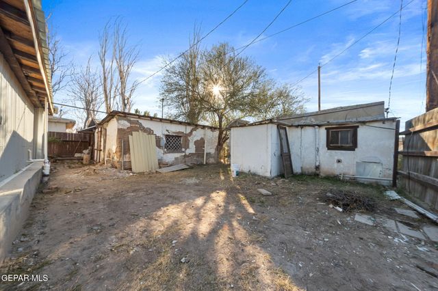 88 N BOONE Street, El Paso, TX 79905