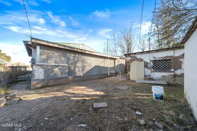 88 N BOONE Street, El Paso, TX 79905