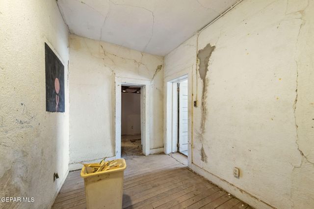 88 N BOONE Street, El Paso, TX 79905