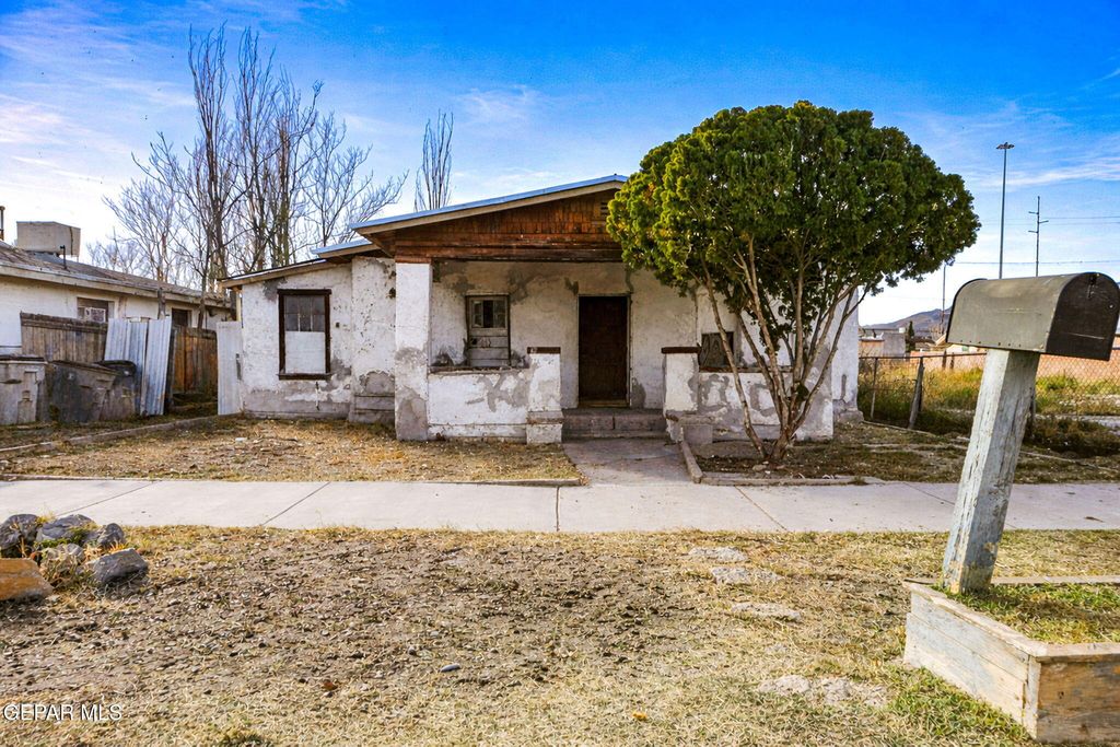 88 N BOONE Street, El Paso, TX 79905