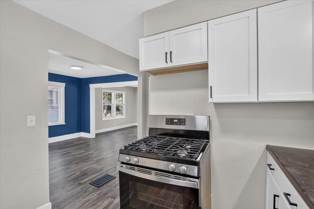 1621 Dewey Avenue, Beloit, WI 53511