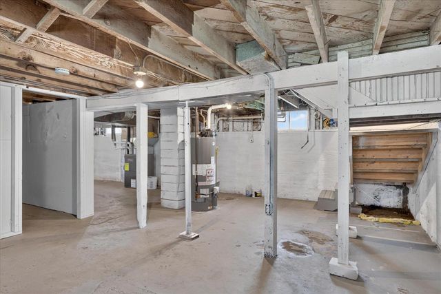 1621 Dewey Avenue, Beloit, WI 53511