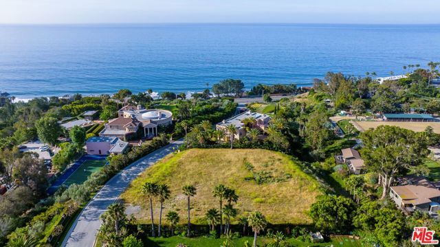 6435 Meadows Court, Malibu, CA 90265