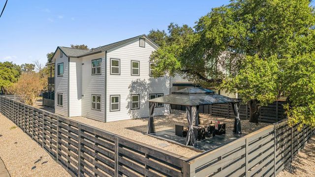 814 W Mary ST A, Austin, TX 78704