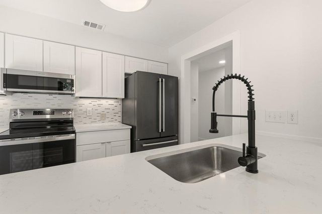 814 W Mary ST A, Austin, TX 78704