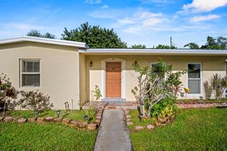 351 SE Solaz Avenue, Port St Lucie, FL 34983