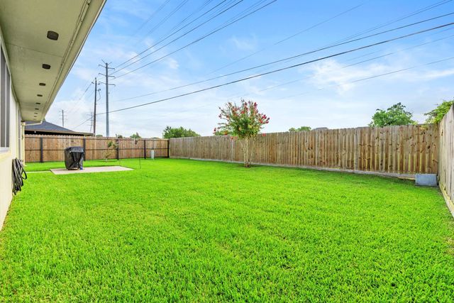 1126 Heathfield Drive, Channelview, TX 77530