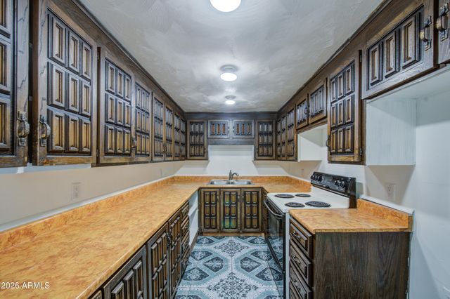 3204 W MONTE VISTA Road, Phoenix, AZ 85009