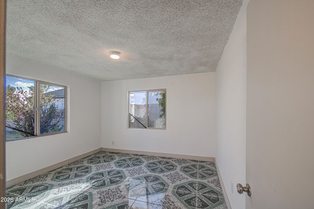 3204 W MONTE VISTA Road, Phoenix, AZ 85009