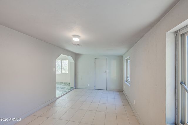 3204 W MONTE VISTA Road, Phoenix, AZ 85009