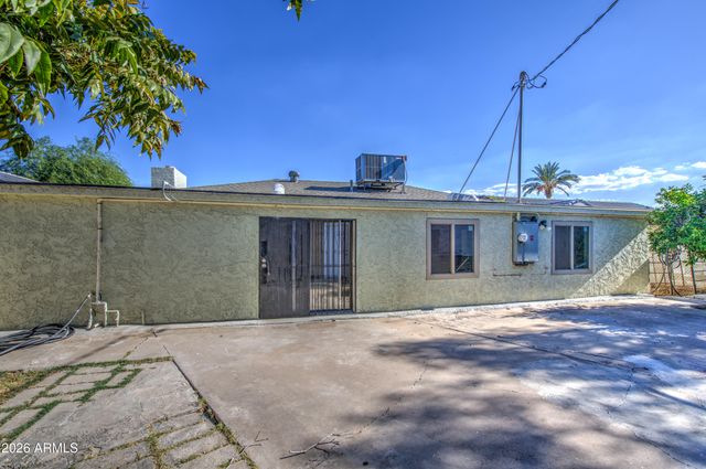 3204 W MONTE VISTA Road, Phoenix, AZ 85009