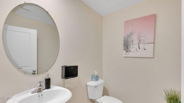 54 Ollie Street, Johnson City, TN 37615