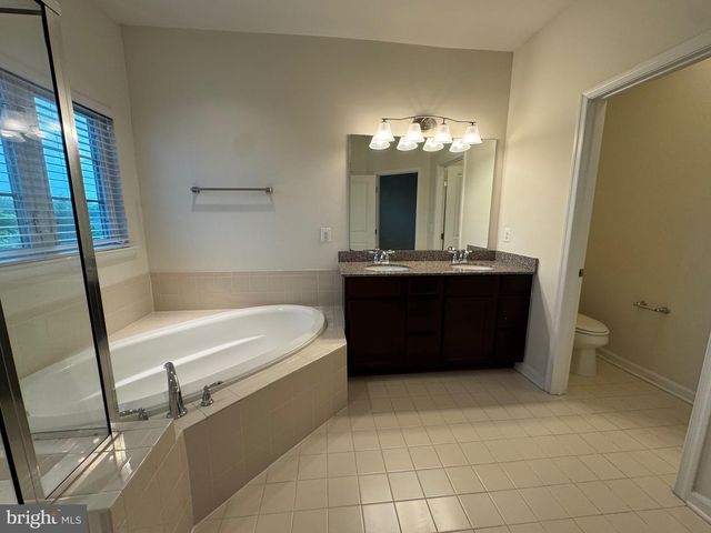 7069 KONA DR, Gainesville, VA 20155
