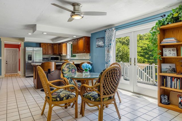 3 Gold Post Road, Dover, NH 03820
