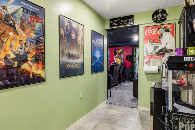 3 Gold Post Road, Dover, NH 03820