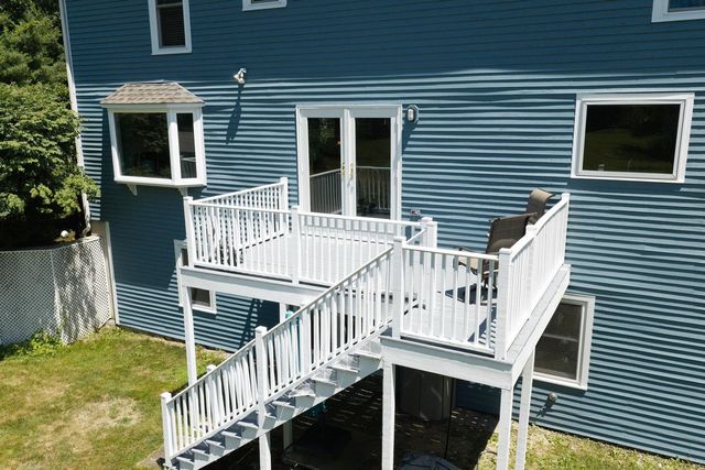 3 Gold Post Road, Dover, NH 03820