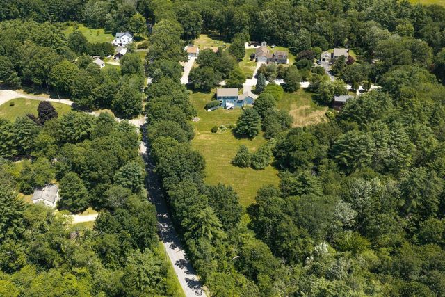3 Gold Post Road, Dover, NH 03820