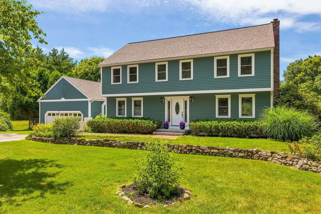 3 Gold Post Road, Dover, NH 03820