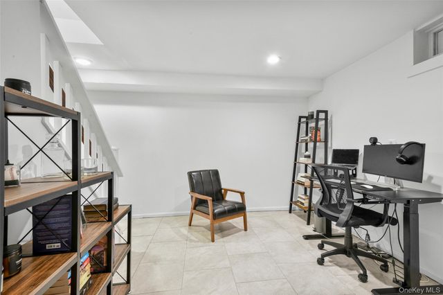 1054 Clay Avenue, Pelham, NY 10803