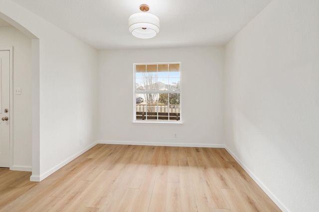 105 Ryan CV, Hutto, TX 78634