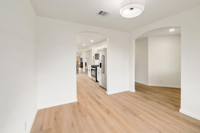 105 Ryan CV, Hutto, TX 78634