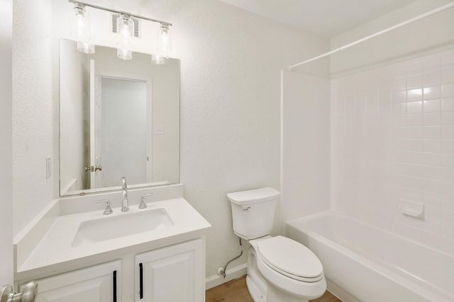 105 Ryan CV, Hutto, TX 78634