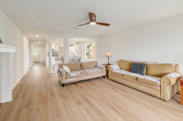 105 Ryan CV, Hutto, TX 78634