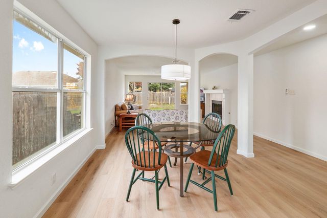 105 Ryan CV, Hutto, TX 78634