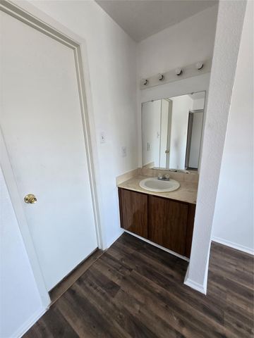 8323 Wilcrest Drive 8004, Houston, TX 77072