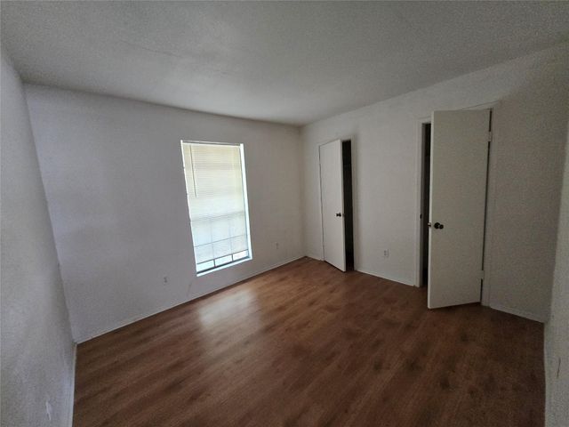 8323 Wilcrest Drive 8004, Houston, TX 77072