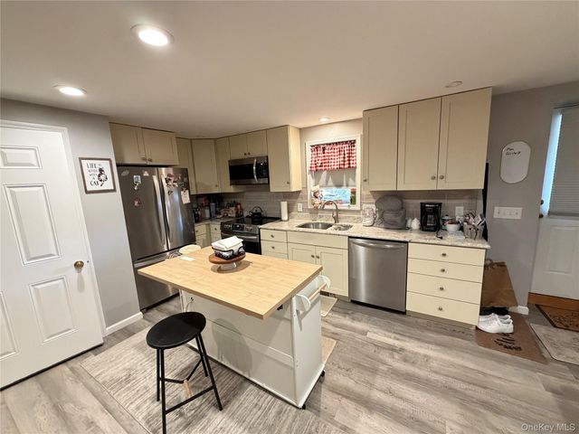 71 Orange Street, Marlboro, NY 12542