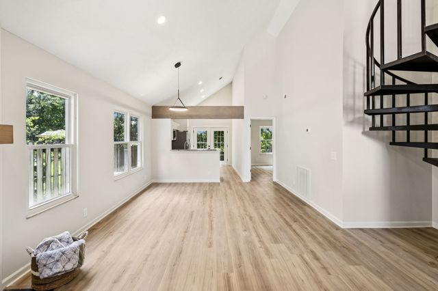 2019 Lassiter Dr, Goodlettsville, TN 37072