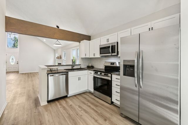 2019 Lassiter Dr, Goodlettsville, TN 37072