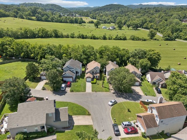 2019 Lassiter Dr, Goodlettsville, TN 37072