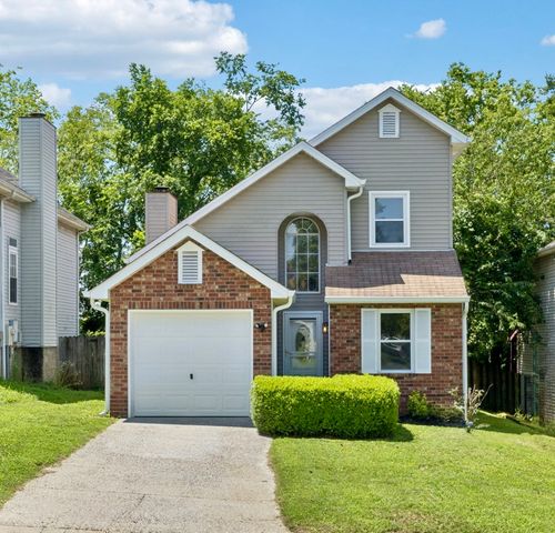 2019 Lassiter Dr, Goodlettsville, TN 37072