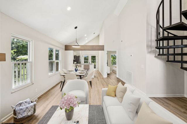 2019 Lassiter Dr, Goodlettsville, TN 37072