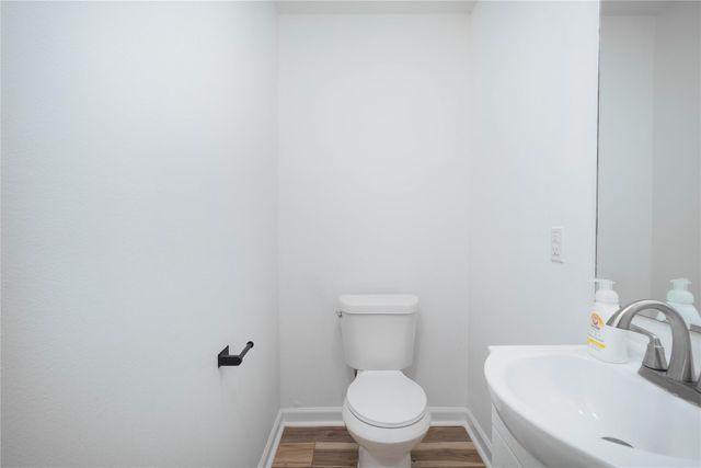 1635 Pony Lane, Wallis, TX 77485