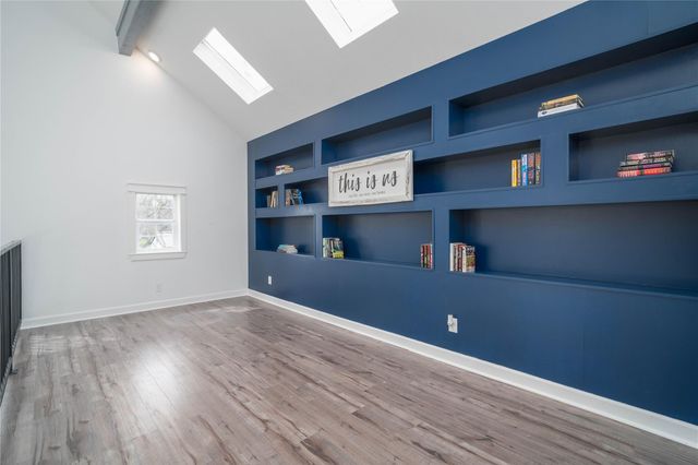 1635 Pony Lane, Wallis, TX 77485