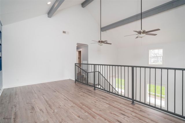 1635 Pony Lane, Wallis, TX 77485