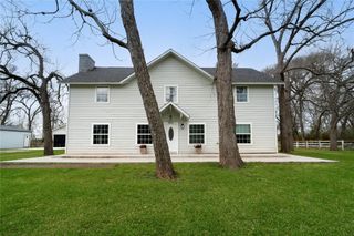 1635 Pony Lane, Wallis, TX 77485