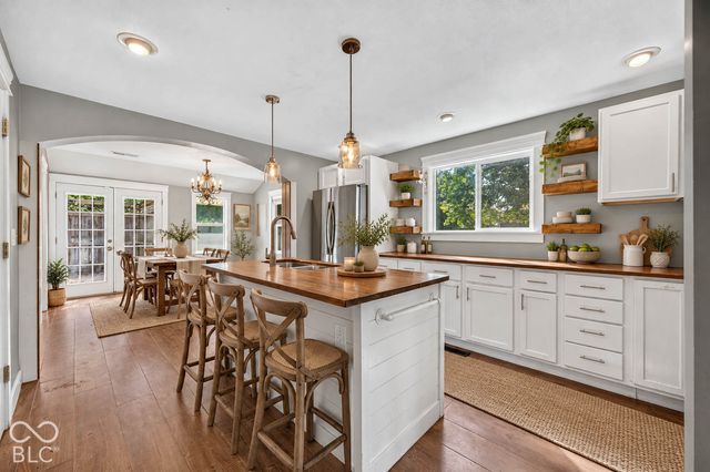 300 E Ohio Street, Trafalgar, IN 46181