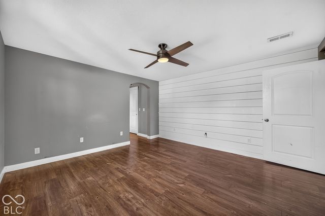 300 E Ohio Street, Trafalgar, IN 46181