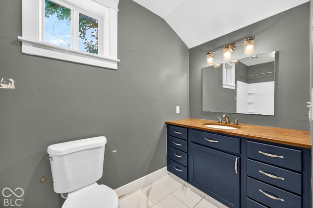 300 E Ohio Street, Trafalgar, IN 46181
