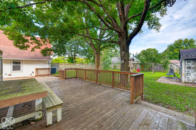 300 E Ohio Street, Trafalgar, IN 46181