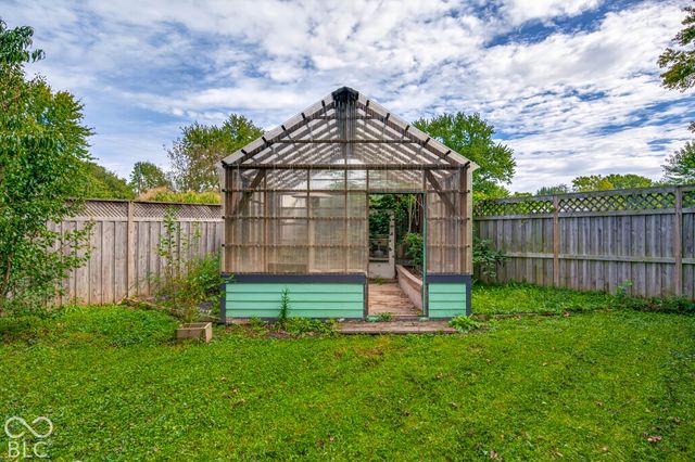 300 E Ohio Street, Trafalgar, IN 46181