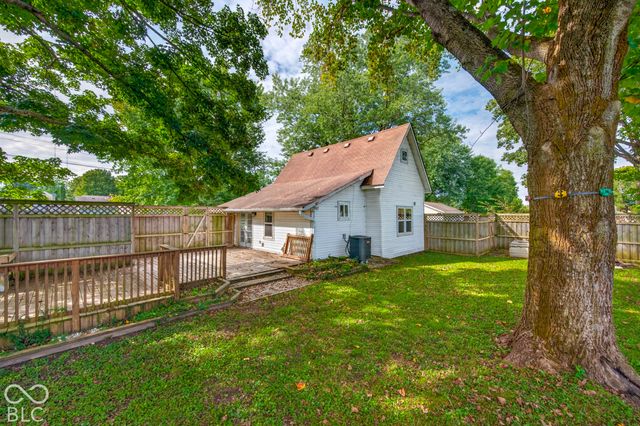 300 E Ohio Street, Trafalgar, IN 46181