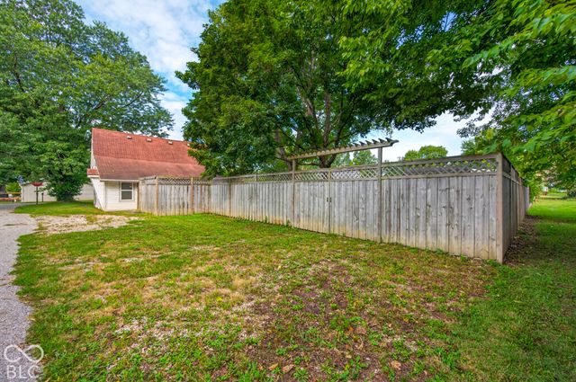 300 E Ohio Street, Trafalgar, IN 46181
